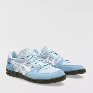 ASICS Women's Skyhand OG Sportstyle Sneaker Color Light Blue/White